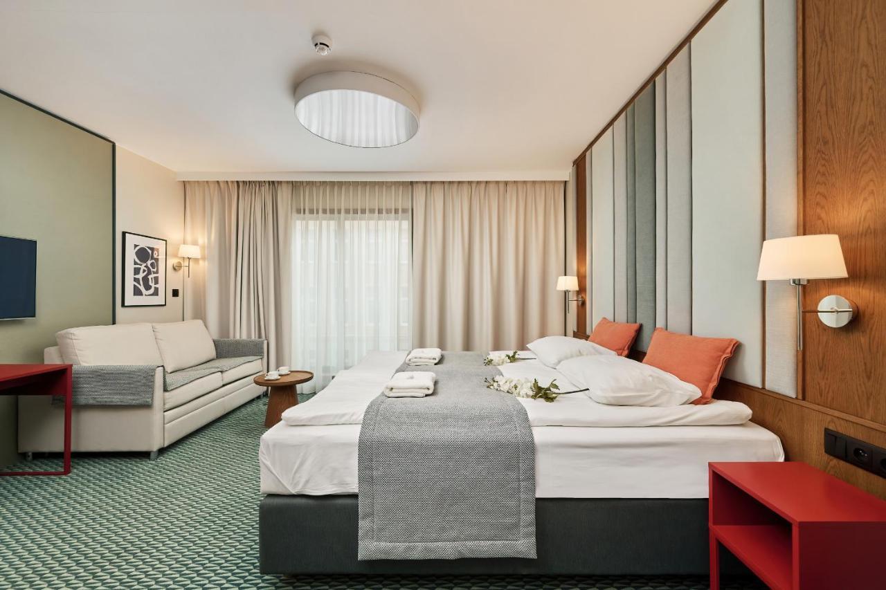 Gwarna Aparthotel City Center Wroclaw By Noclegi Renters Exterior photo
